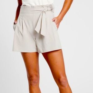 athleta skyline short tan size 2